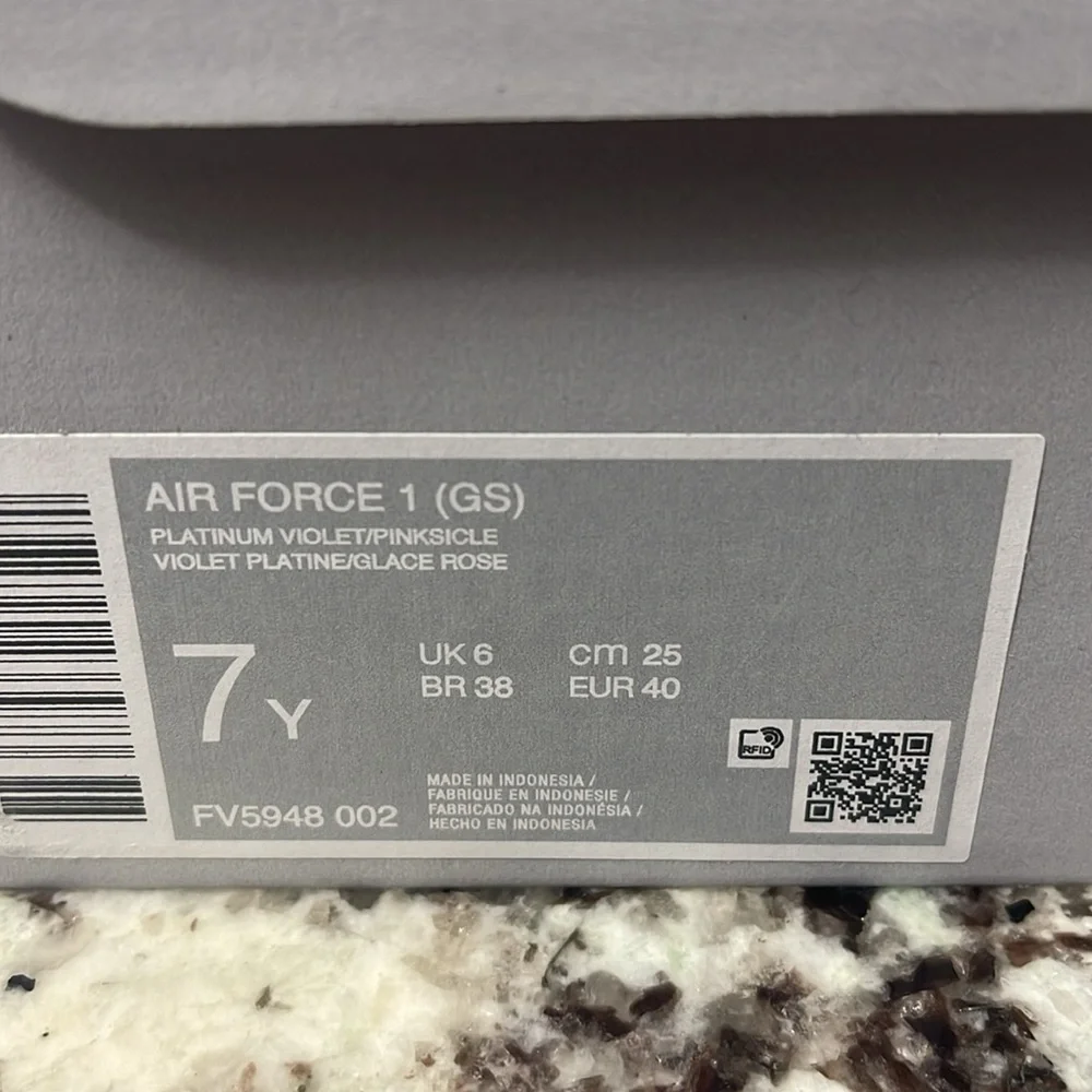 AIR FORCE 1 - Picture 9 of 11